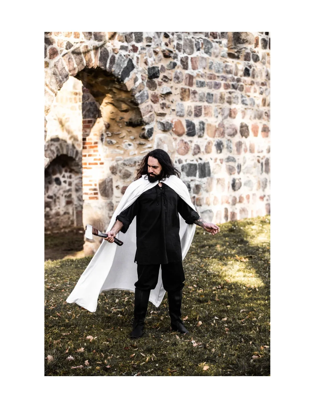 Longue cape médiévale blanche, modèle Gunnar ⚔️ Boutique Épées