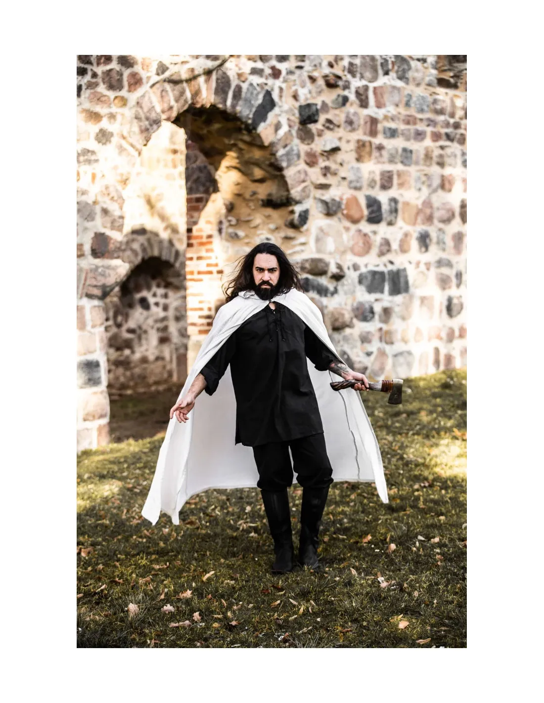 Longue cape médiévale blanche, modèle Gunnar ⚔️ Boutique Épées