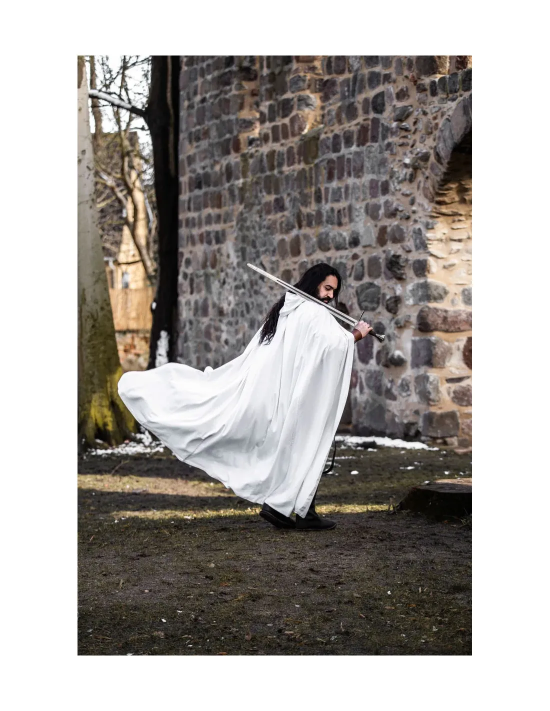 Longue cape médiévale blanche, modèle Gunnar ⚔️ Boutique Épées