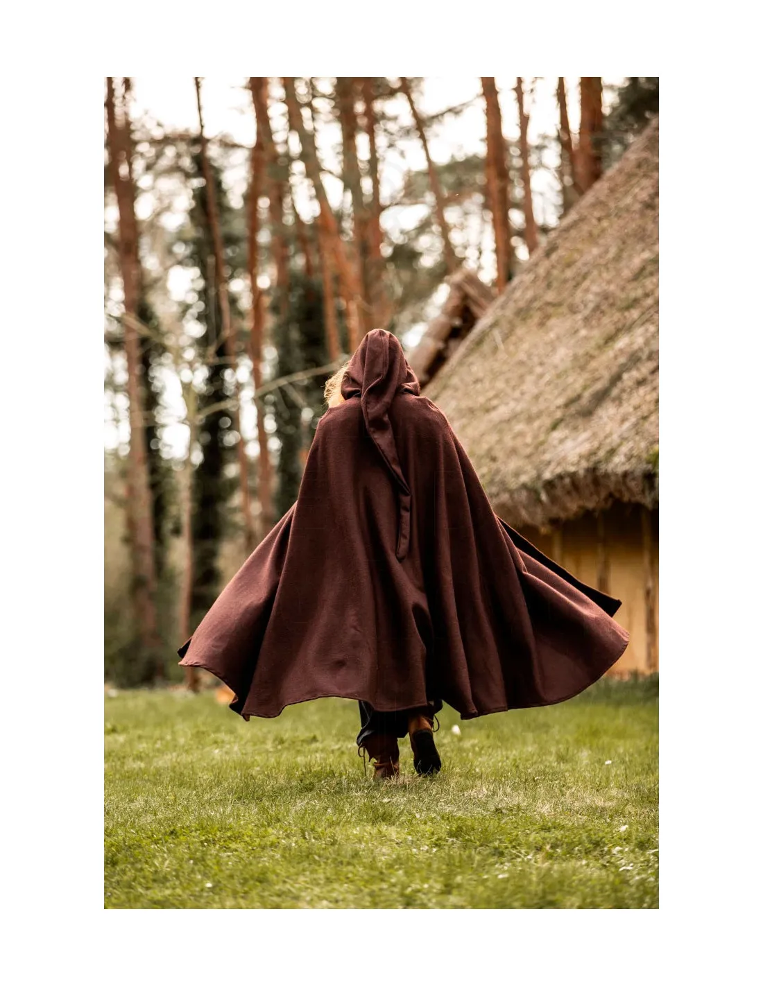 Longue cape médiévale modèle Boil, marron 131 cm. ⚔️ Boutique Épées