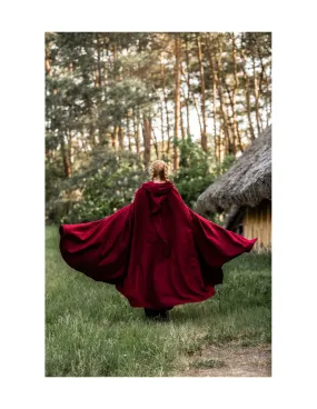 Longue cape médiévale modèle Boil, rouge 131 cm. ⚔️ Boutique Épées