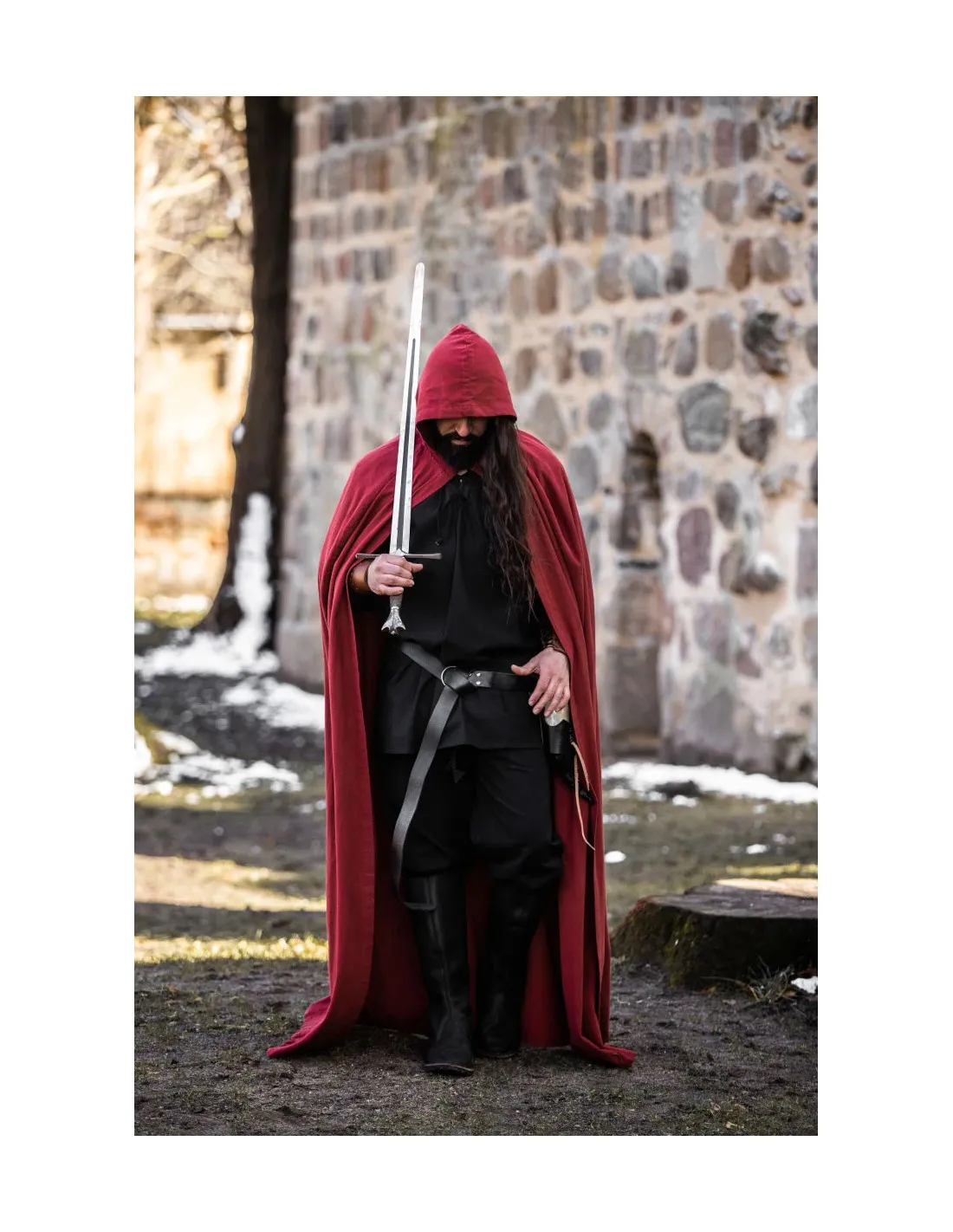 Longue cape médiévale rouge, modèle Gunnar ⚔️ Boutique Épées