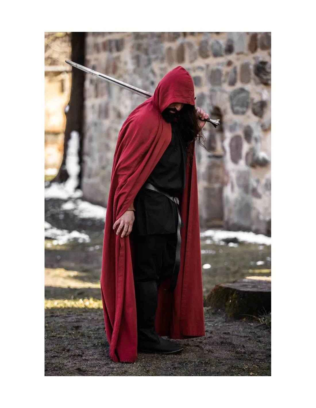 Longue cape médiévale rouge, modèle Gunnar ⚔️ Boutique Épées