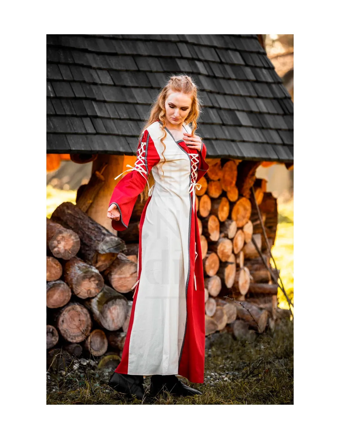 Robe médiévale modèle Amalia, Naturel-Rouge ⚔️ Boutique Épées