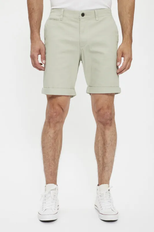 Short chino vert sauge