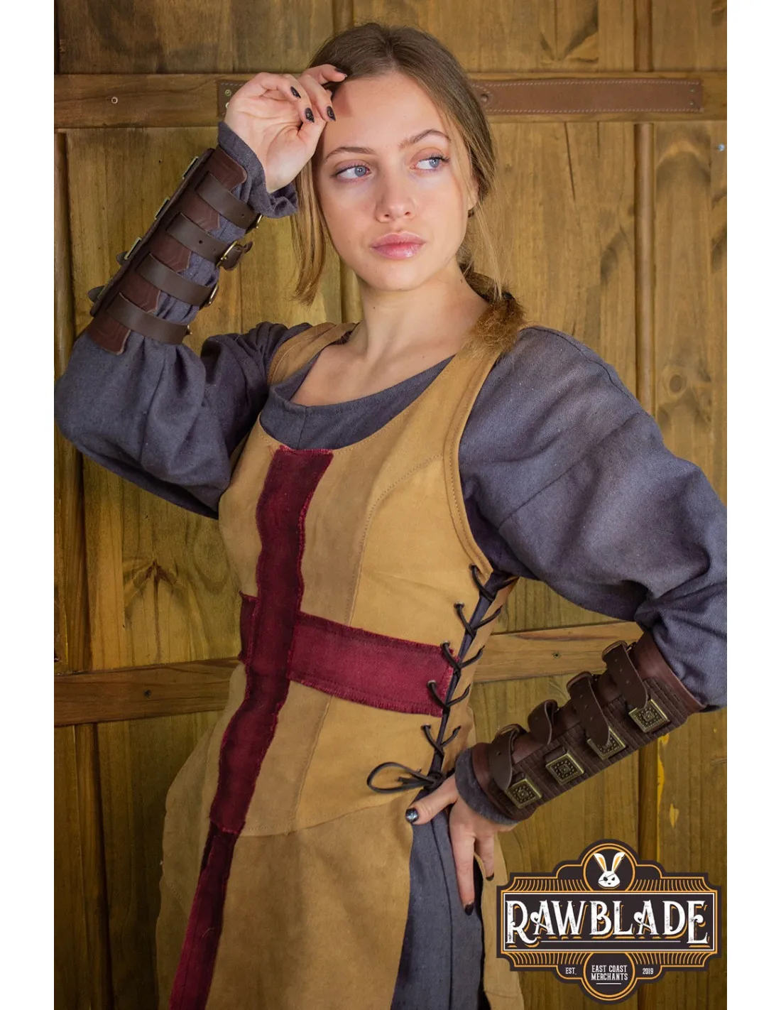 Tabard Croisé Médiéval pour Femme - Marron Clair et Rouge ⚔️ Boutique Épées